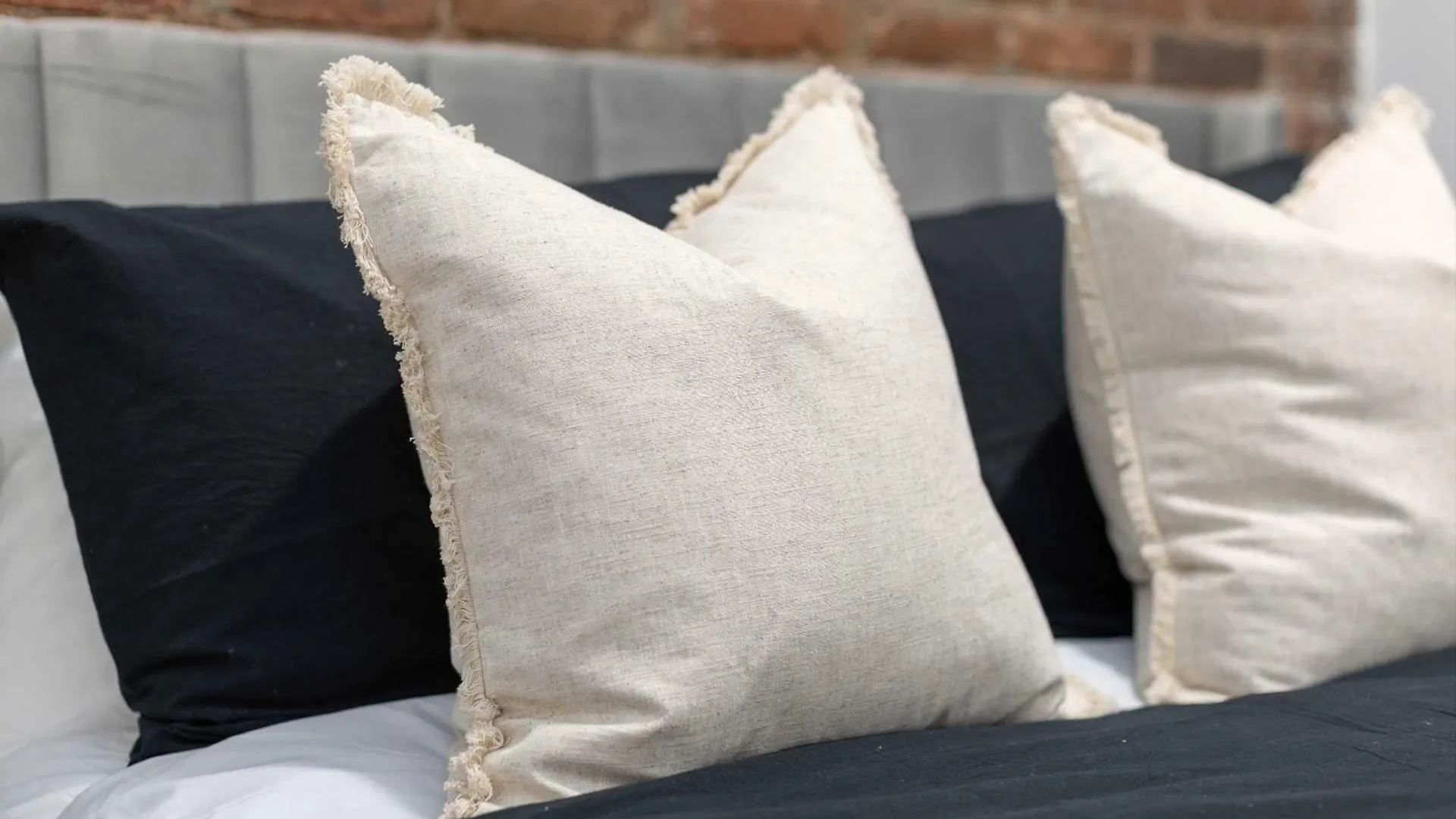 Trendy Nolita Apartment With Eclectic Style ニューヨーク